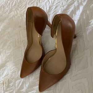 Merona Saddle Tan dorsay heels